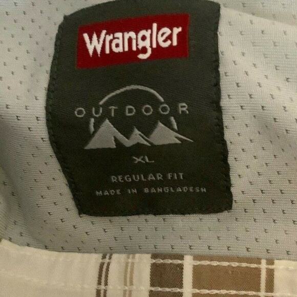 Wrangler Shirts Mens Size XL Outdoor Western Plaid Buttons Pockets Set Of 2 Tops - Picture 11 of 12